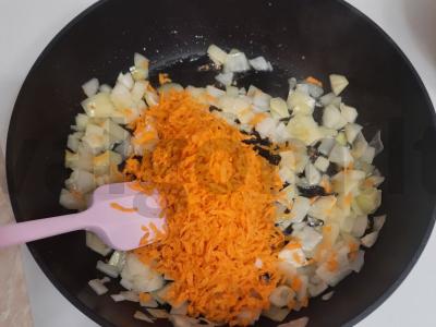 Makaronai su faršu, kečupu ir prieskoniais Žingsnis 3