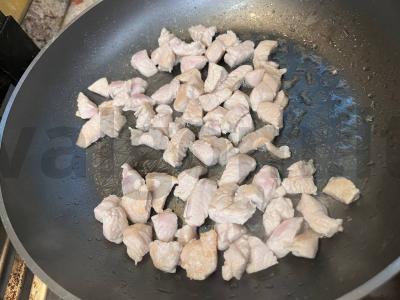 Troškinta kopūstai su kalakutiena ir dešrelėmis Žingsnis 6