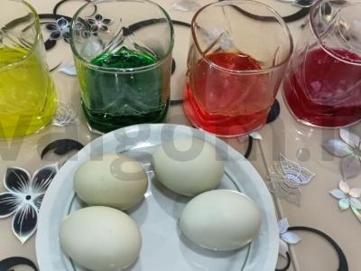 Velykiniai dažyti kiaušiniai Žingsnis 1