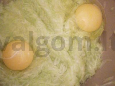 Cukinijų apkepas su estragonu Žingsnis 2