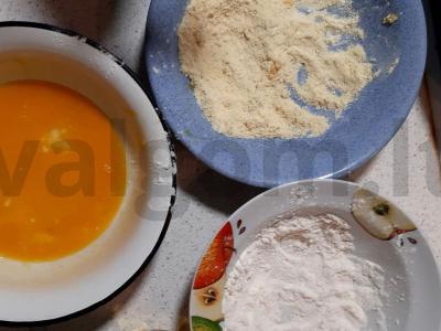 Nuggetai su agurkų padažu Žingsnis 2