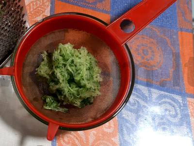 Nuggetai su agurkų padažu Žingsnis 4