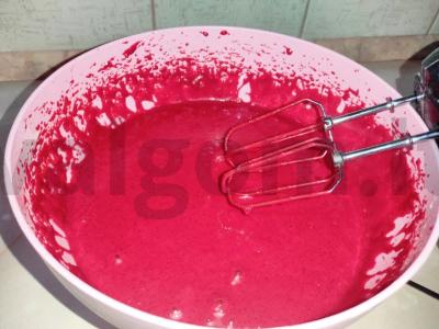 Raudonas aksominis biskvitas su grietinėle Žingsnis 2