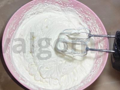 Raudonas aksominis biskvitas su grietinėle Žingsnis 5