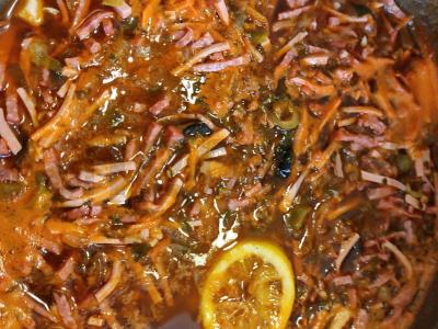 Namų sultinys su vištienos sultiniu pagrindine nuotrauka