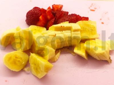 Kokteilis „Vasaros malonumas“ su grietinėlėmis Žingsnis 2