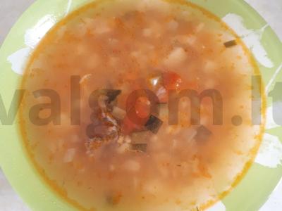 Perlo sriuba su kalakutiena pagrindine nuotrauka