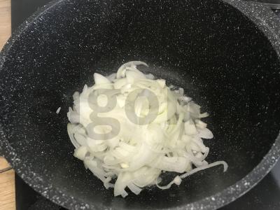 Jautienos guliašas su paprikomis Žingsnis 1