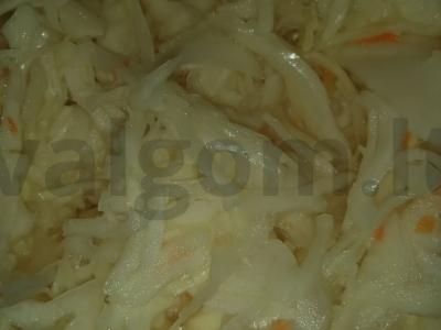 Skaniausia marinuota kopūstai Žingsnis 1