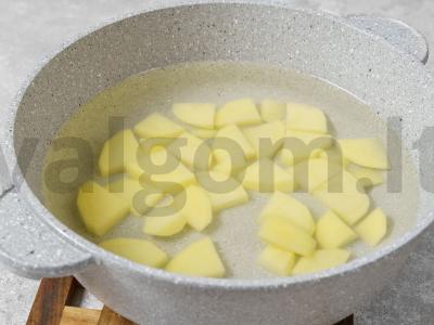 Klasikinis silkės sriuba Žingsnis 1