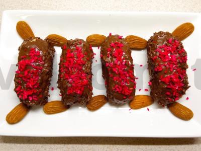 Namų saldainiai su kokosų drožlėmis pagrindine nuotrauka