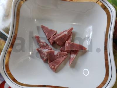 Ananasas su traškučiais, jalapeño ir dešrele Žingsnis 1