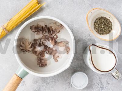 Makaronai su kalakutienos filė ir aštuonkojais Žingsnis 1