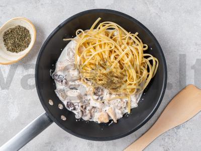 Makaronai su kalakutienos filė ir aštuonkojais Žingsnis 3