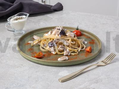 Makaronai su kalakutienos filė ir aštuonkojais pagrindine nuotrauka