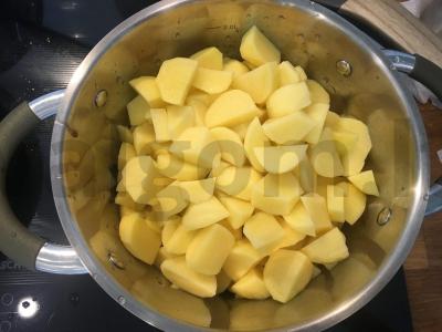 Jautienos guliašas su bulvėmis Žingsnis 5