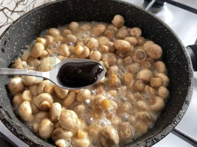 Kepti grybai terijaki padaže Žingsnis 3