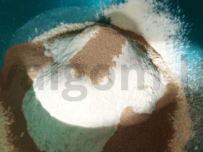 Pica su rūkytomis vištienos krūtinėlėmis, mocarela ir baziliku Žingsnis 1