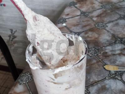 Kefyro kremas pagrindine nuotrauka