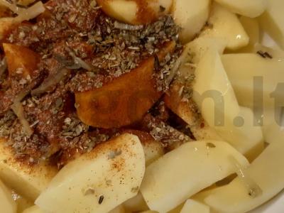 Kaimiški bulvės mikrobangų krosnelėje Žingsnis 2