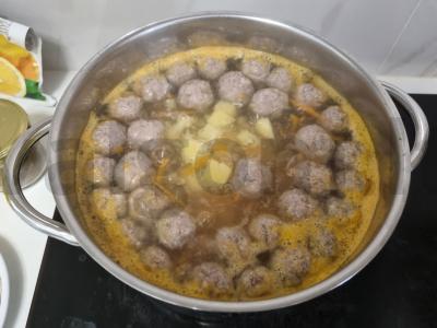 Kvapnus sriuba su jautienos kukuliais Žingsnis 3