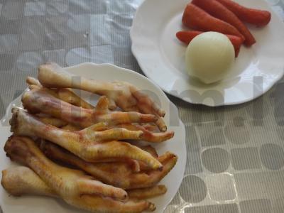 Šaltiena iš vištų kojų Žingsnis 1