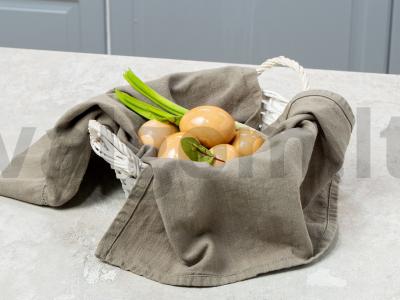 Velykiniai kiaušiniai svogūnų lukštuose pagrindine nuotrauka