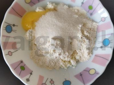 Sūrio blynai su sezamu Žingsnis 1