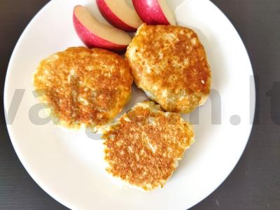 Sūrio blynai su sezamu pagrindine nuotrauka