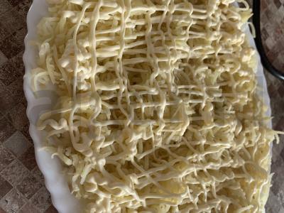 Salotas „Mimoza“ su žuvies konservais ir daržovėmis Žingsnis 2