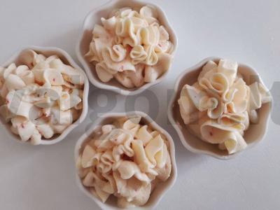 Patrauklus kokosų kremas pagrindine nuotrauka