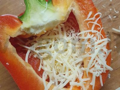 Keptas kiaušinis paprikoje Žingsnis 1