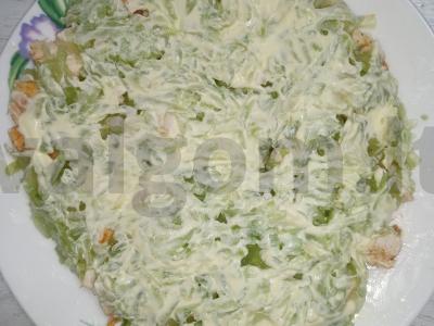 Sluoksniuotas salotas su ananasais Žingsnis 3