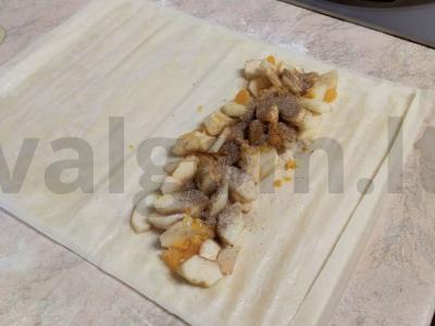 Obuolių štrudelis iš filo tešlos Žingsnis 3