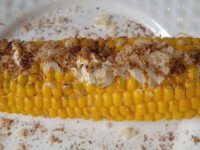 Kukurūzai su parmezanu ir itališkais prieskoniais pagrindine nuotrauka