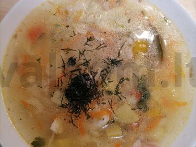 Namų sriuba su kukuliais pagrindine nuotrauka