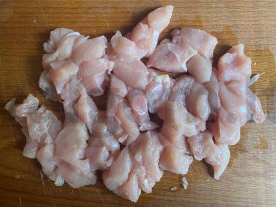 Namų „Cezaris“ su vištienos krūtinėle, česnaku ir lediniu salotu Žingsnis 5