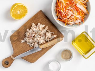 Salotos su kalakutienos filė ir makadamijos riešutais Žingsnis 1