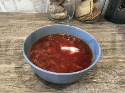 Kubano borsčas su slyvomis pagrindine nuotrauka