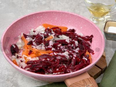 Vegetariškas burokėlių sriuba Žingsnis 1