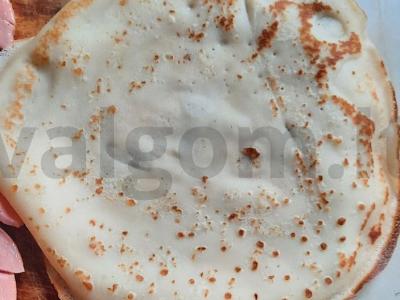 Įdaryti blynai su dešra ir sūriu Žingsnis 5