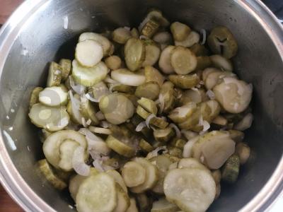 Agurkų salotos žiemai Žingsnis 8