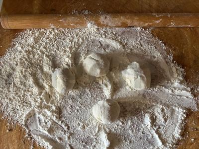 Sluoksniuotas mini štrudelis su kriaušių gabaliukais Žingsnis 8