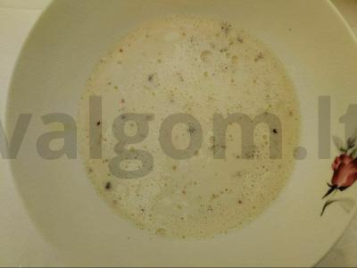 Klasikinis ryžių pudingas su migdolais ir šafranu Žingsnis 1