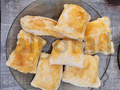 Hachapuri arba sluoksniuotos tešlos pyragėliai su sūriu Žingsnis 3