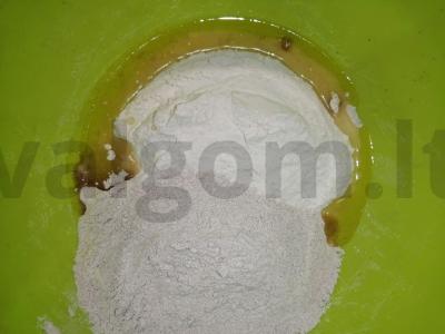 Namų pica ant rauginto tešlos Žingsnis 1