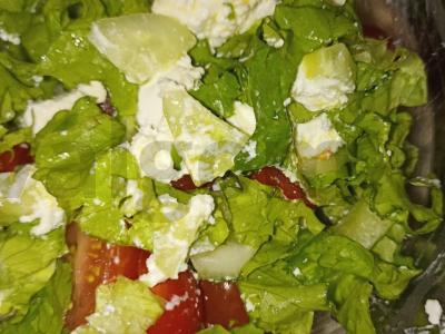 Sūrio salotas pagrindine nuotrauka