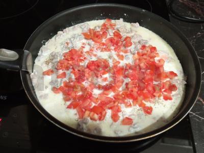 Vištiena grietinėlėje su pomidorais Žingsnis 4