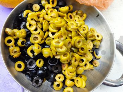 Sultinys „Kelioninis“ su kumpiu ir dešromis Žingsnis 4