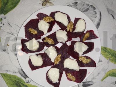 Salotas su ožkos sūriu, burokėliais ir graikiniais riešutais Žingsnis 3